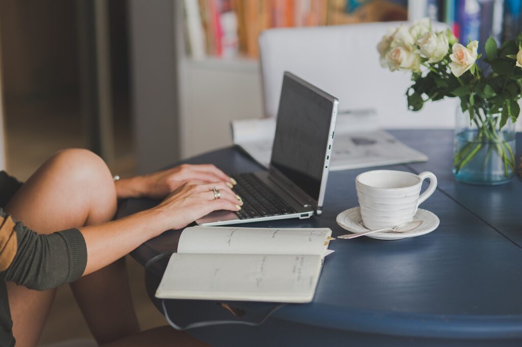 フリーランスのWebエンジニアが正社員に転職する際のポイントは？