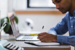 Webデザイナー転職のために勉強は何から始めれば良い？